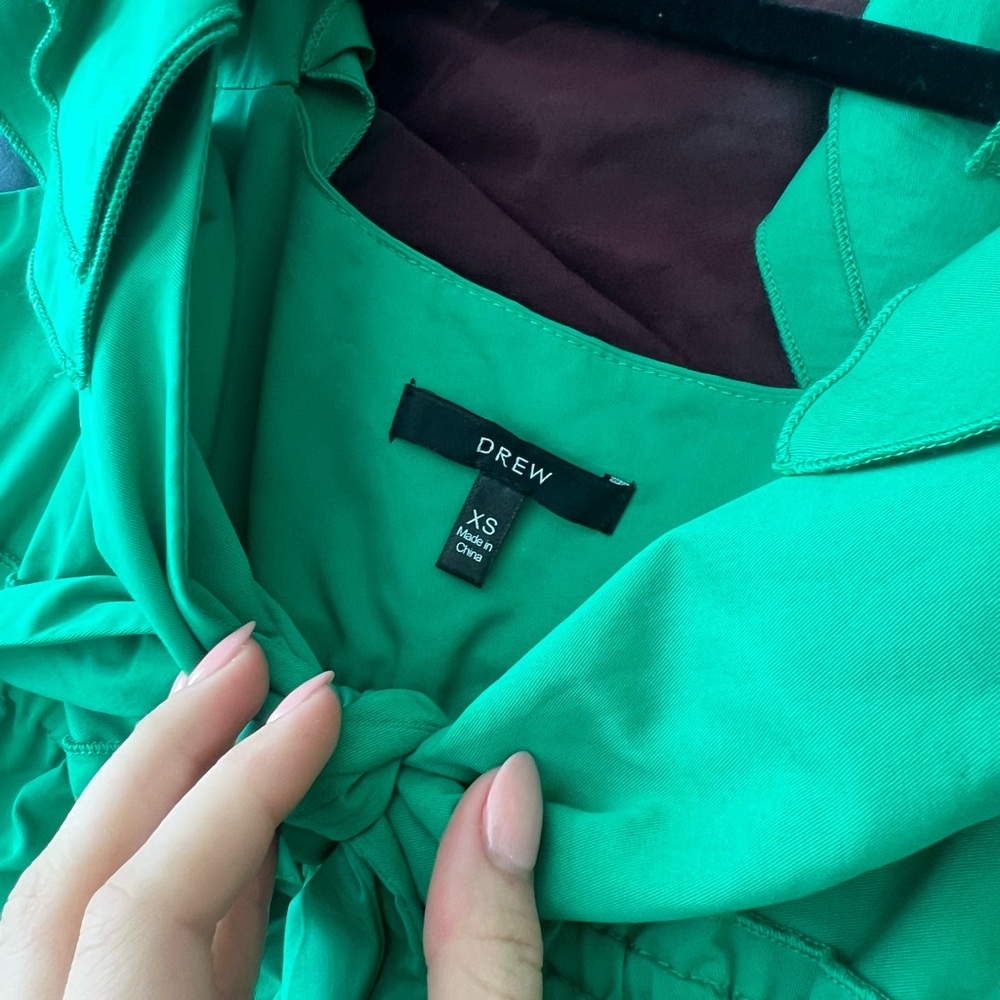 Green Ruffle Sleeve Dress - Picture 4 of 4